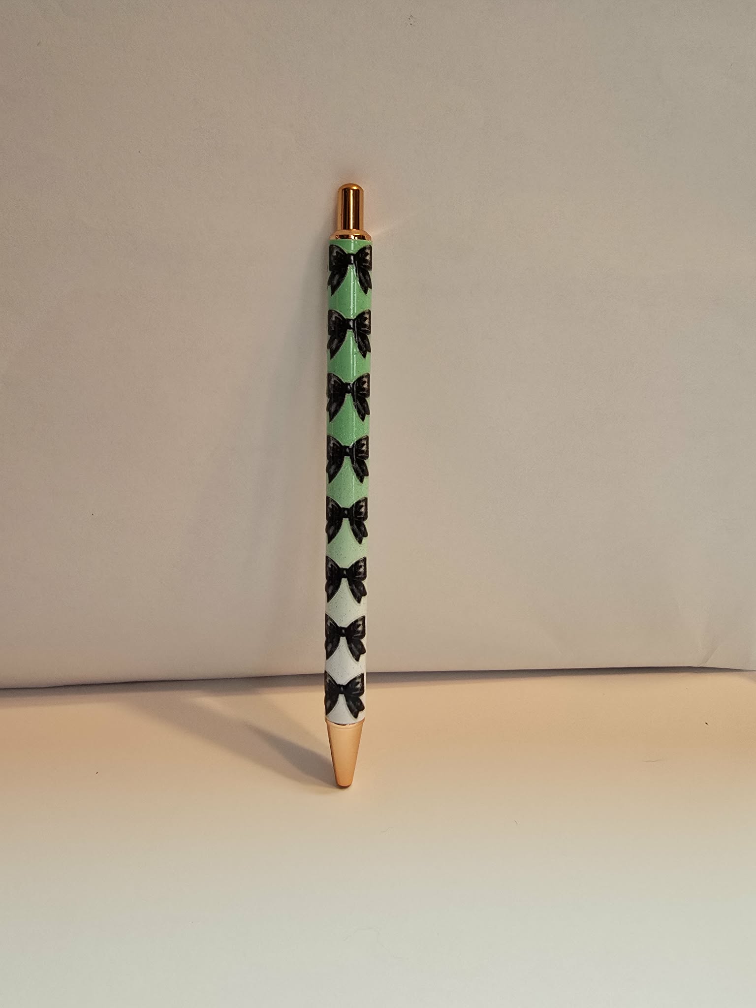 Random Wrapped Pens