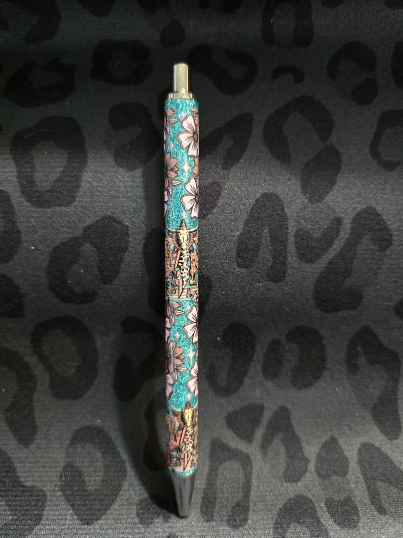 Random Wrapped Pens
